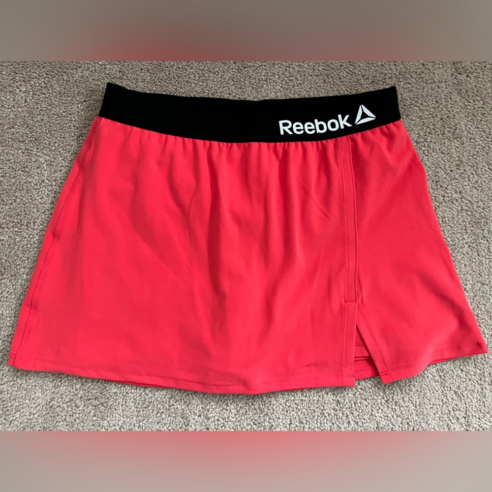 Reebok brand athletic skort, size Small, red/black